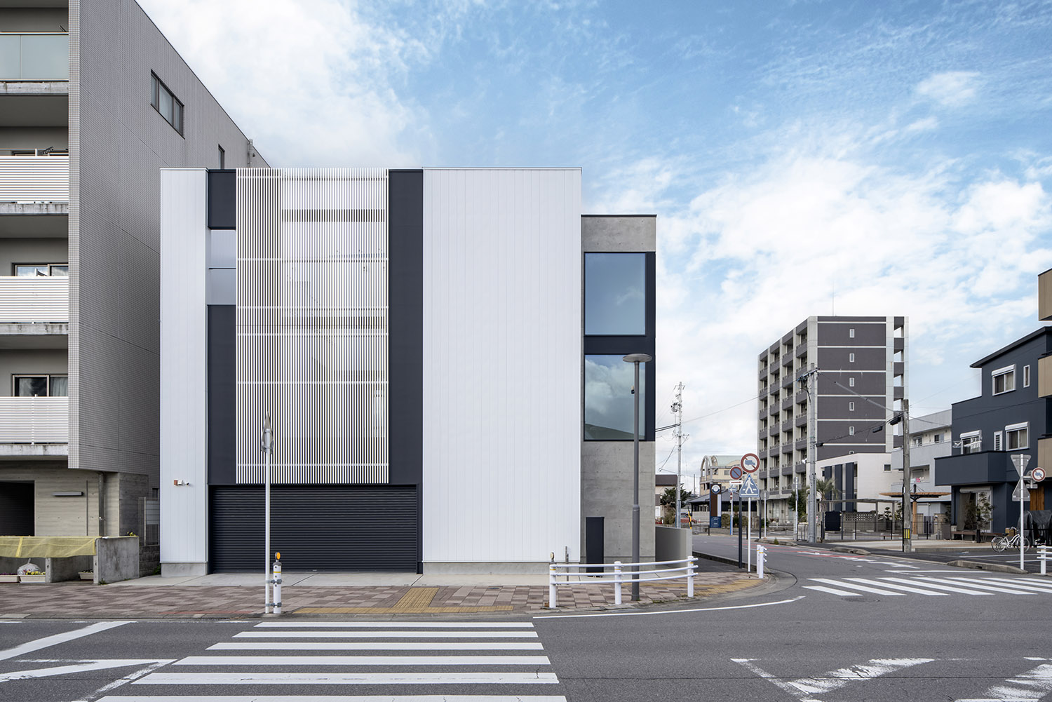 フリーダムアーキテクツ